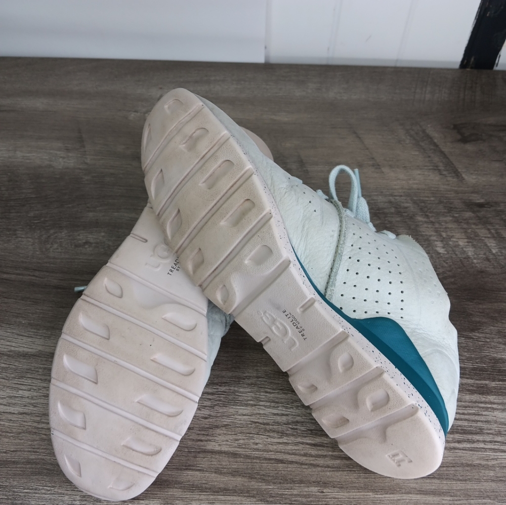 UGG Treadlite size 8 Tennis Shoes Soft Leather Comfort Walking Sage Mint 1019057 - Picture 6 of 10